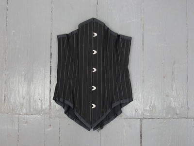 Snobz Vintage Taillenkorsett schwarz Nadelstreifen Größe Damen UK 18 / 46 cm