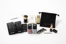 CHANEL Beauty Bundle Le Vernis Nail Polish  Lipstick  Samples  Brush Set NEW