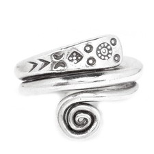 HANDMADE VINTAGE 925 STERLING SILVER RING SIZE 7