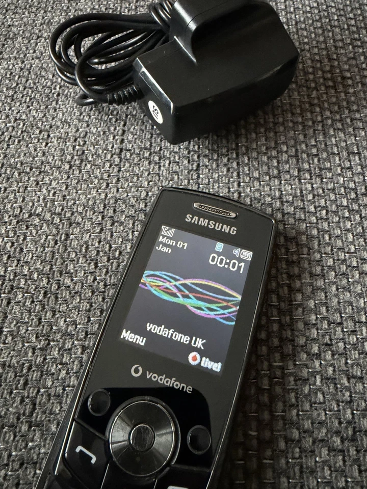 Samsung SGH J700v Slide Mobile Phone Vodafone Network Fully Working Retro J700, photo 2 of 5