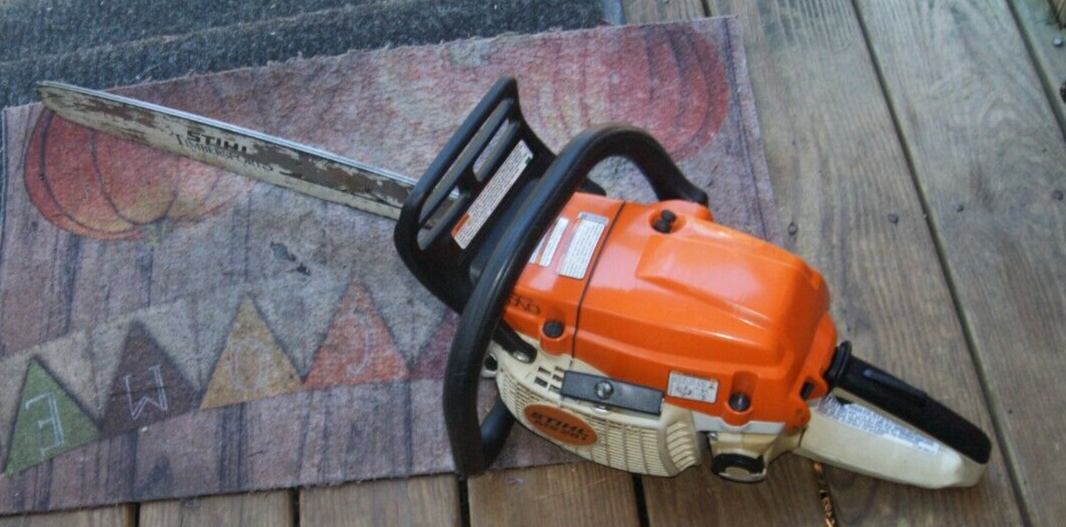 STIHL MS261 CHAINSAW WITH 20