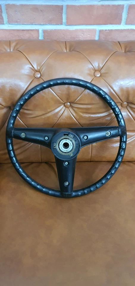Toyota STARLET Kp60 Mk1 Mk2 Steering Wheel Bugeye TIP TOP CONDITION - Image 3 of 4
