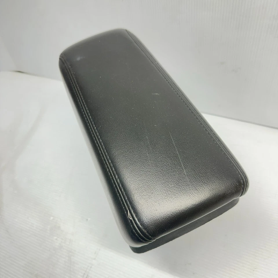 2011-2015 Chevrolet Volt Center Console Black Leather Rear Armrest Lid Cover OEM - Изображение 4 из 4