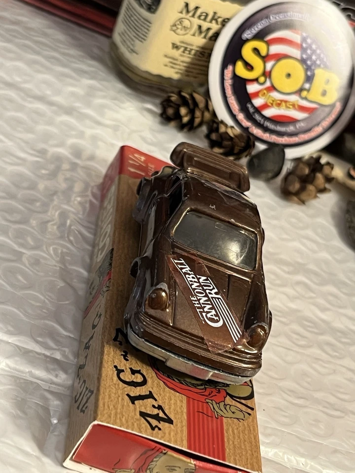 ERTL Porsche 930 Turbo The Cannonball Run коричневый литой б/у отличное состояние товара - Изображение 4 из 4