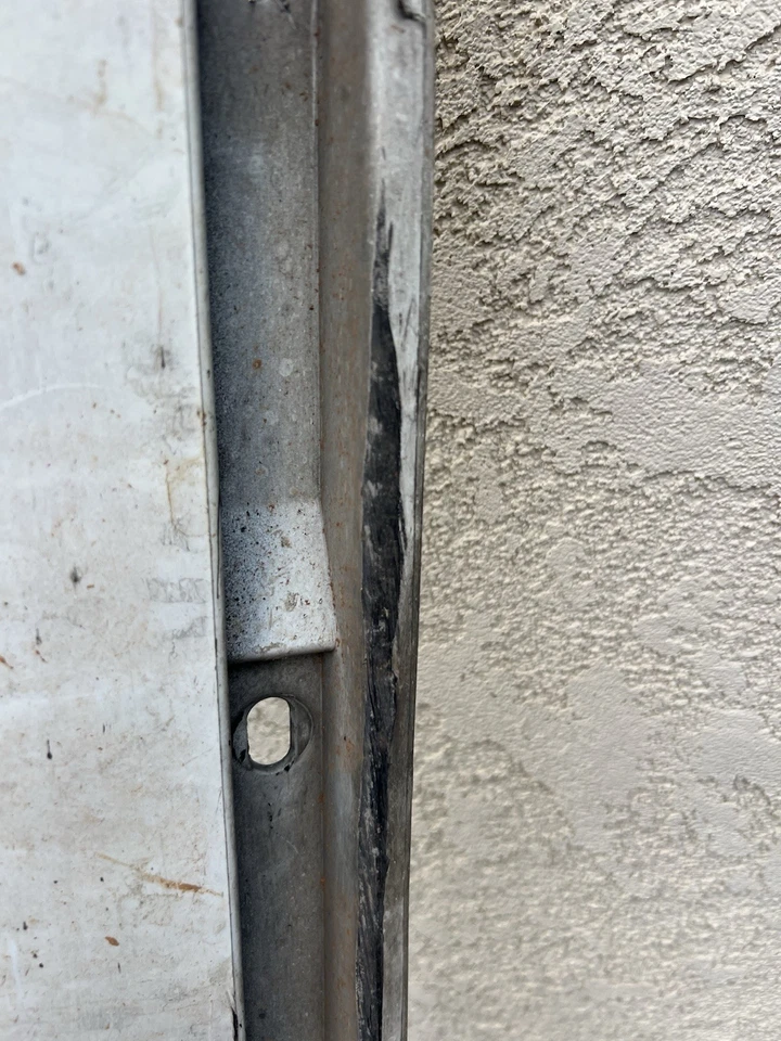 Volvo C70 04-13 Passenger Right Side Rocker Panel Deflector Molding 30787151 - Изображение 3 из 4