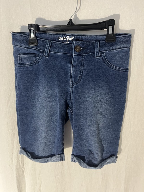 Girls Cat & Jack Burmuda jean shorts size large 10/12 adjustable waist