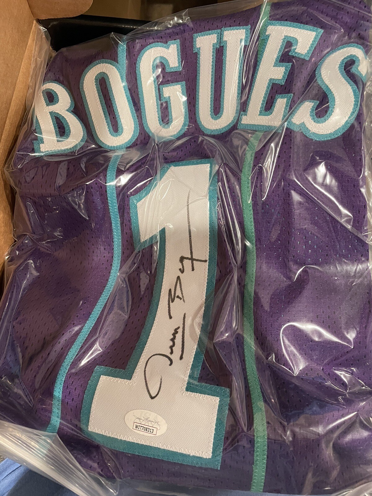 Muggsy Bogues Signed Charlotte Jersey Autographed JSA Tristar
