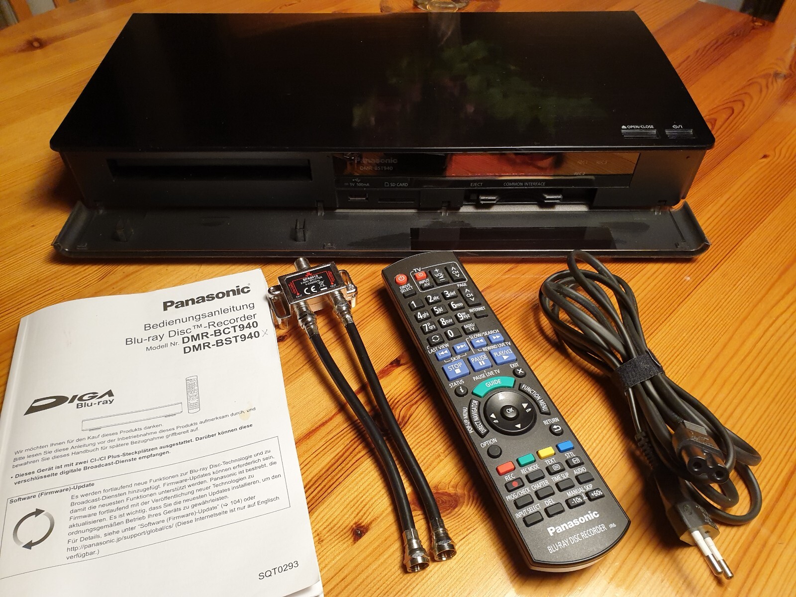 Panasonic DMRBST940EG, 2TB Bluray/DVD Recorder Schwarz