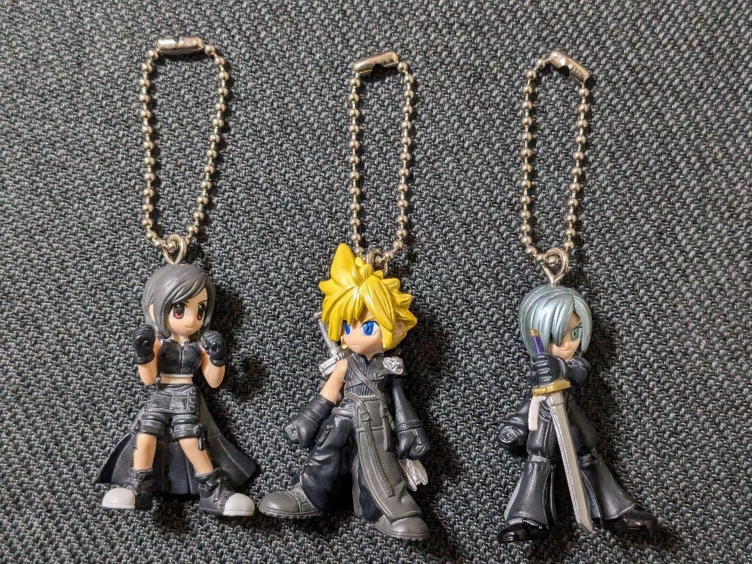 Final Fantasy vii FF7 figure key chain Lot 3 set retro rare Final Fantasy vii FF7 figure key chain Lot 3 set retro rare