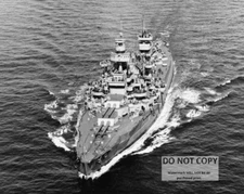 USS ARKANSAS BATTLESHIP OFF THE EAST COAST IN 1944 - 8X10 NAVY PHOTO (SP198)