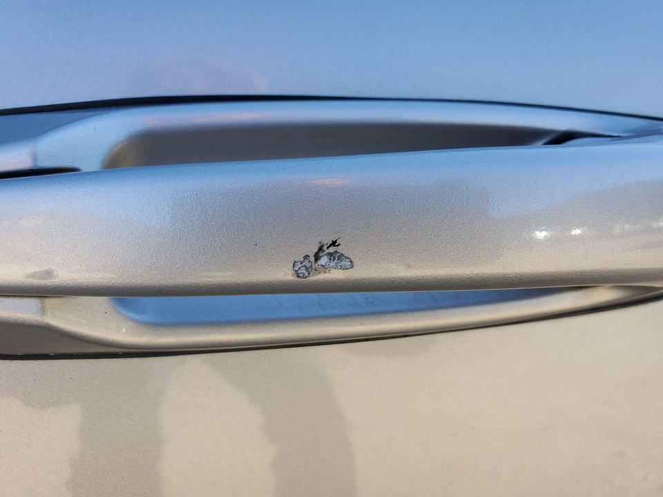 Передняя левая наружная дверная ручка в сборе (JP серебристая береза) 2000-2006 Lincoln LS - Изображение 2 из 4