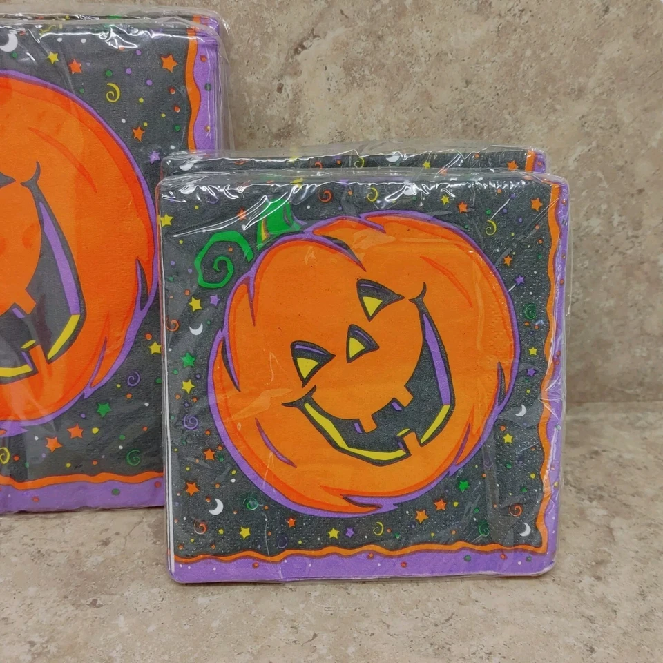 Салфетки для Хэллоуина тыквы фиолетовая бугорок 4 упаковки (2 обычных/2 напитка) - Изображение 3 из 4