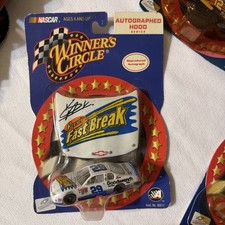 Kevin Harvick 29 Winner's Circle 1:64 Fast Break 1/64 w/Mini Hood