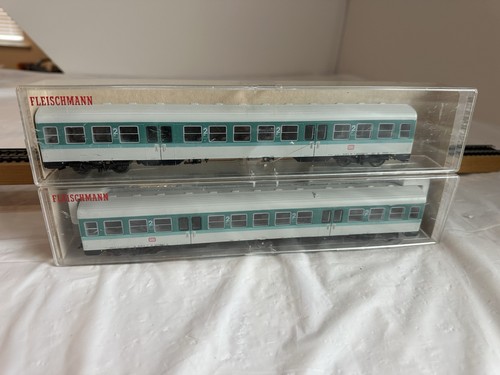 Fleischmann HO 4439K y 1439 2ª CLASE VAGÓN DE PASAJEROS ALEMÁN CITY-BAHN | Condition: Used