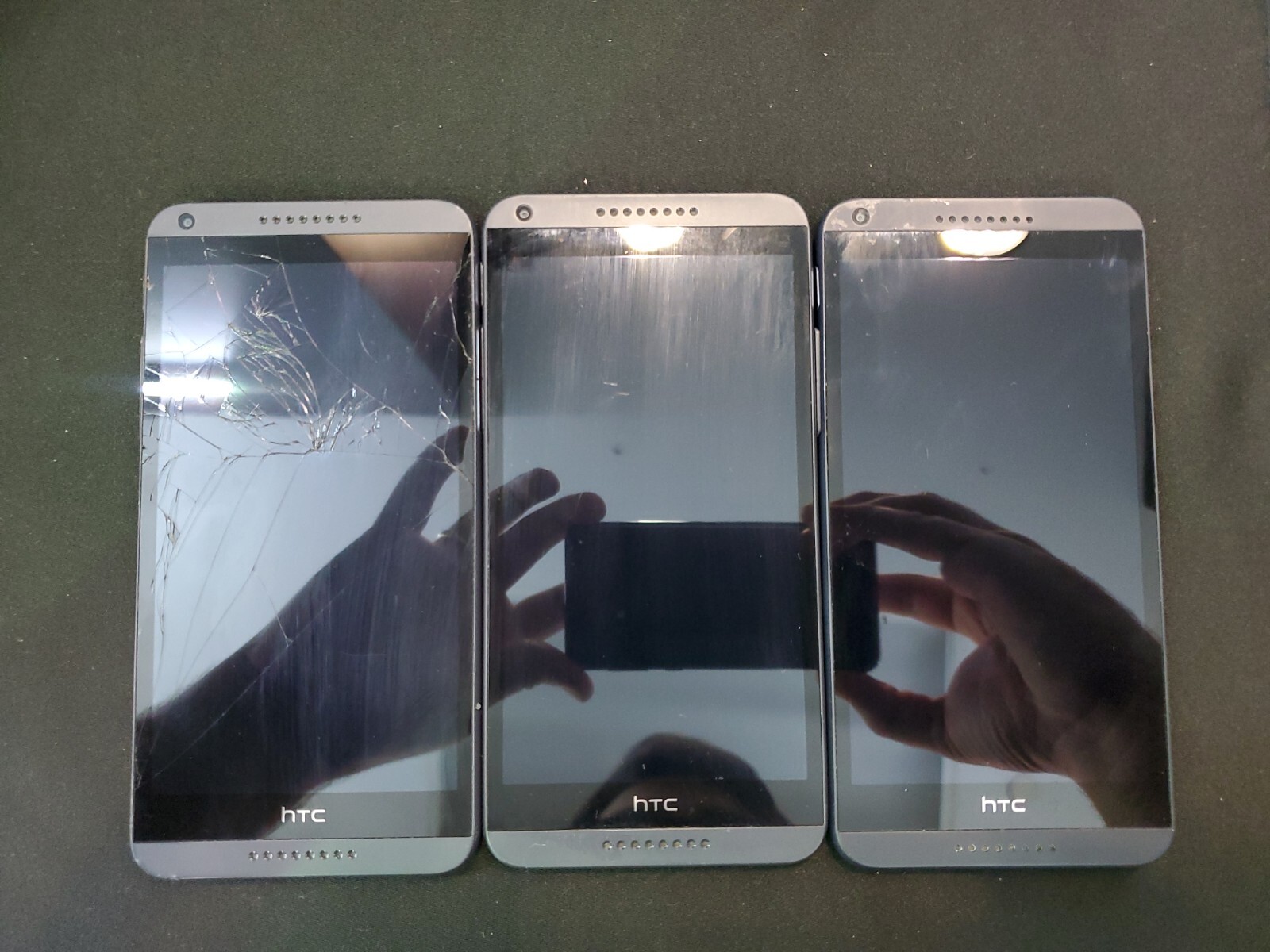lot of 3 HTC Desire 816 - 8GB - Black (Virgin Mobile) Smartp