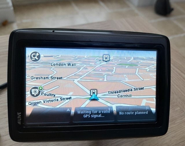 TomTom Live CE0168 SAT NAV Plus Extras for sale online eBay
