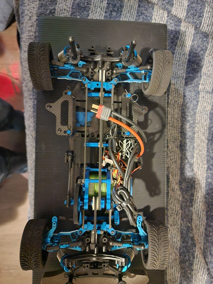 Tamiya TA05 VDF W/Tamiya ARTA Honda NSX Body - Image 4 of 4