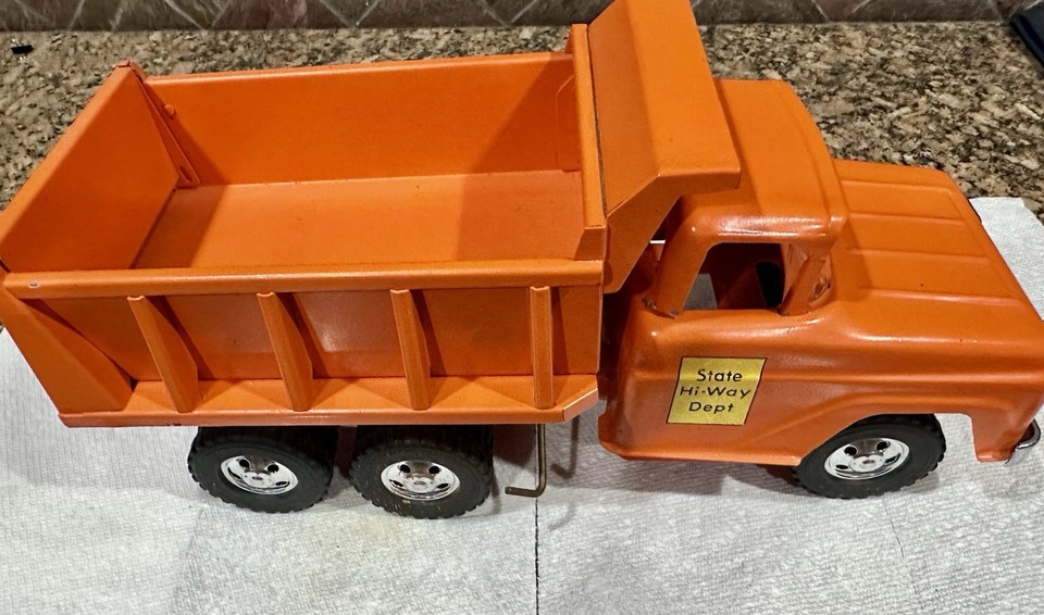 Orange Metal Dump Truck w/ Tilting Dump Bed, 