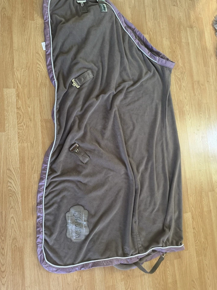 Eskadron Abschwitzdecke Größe L Darktaupe