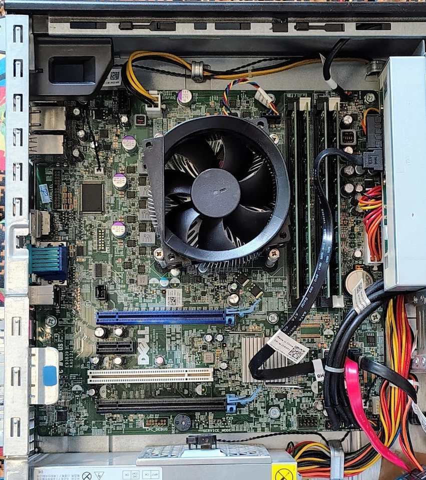 PC Dell Optiplex i7 3,8 GHz SSD 16GB RAM 1000GB Windows 11 Office 2024 - Immagine 3 di 4