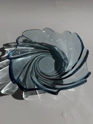 Luminarc Amazone Ice Blue Swirl Glass Bowl French Art Glass Centerpiece France
