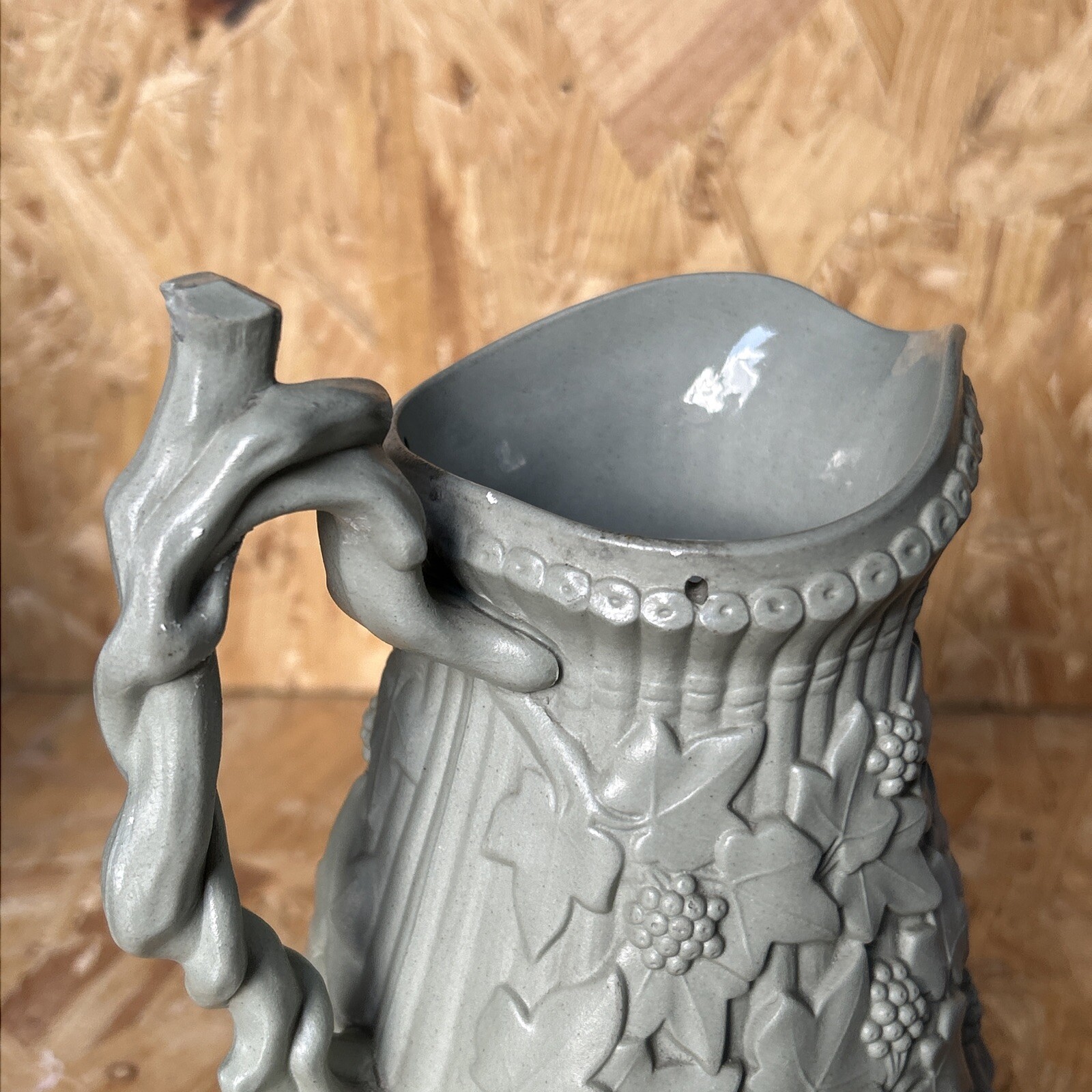 Antique 1849 Ridgway & Abington Stoneware Pitcher Jug Green Ivy Leaf