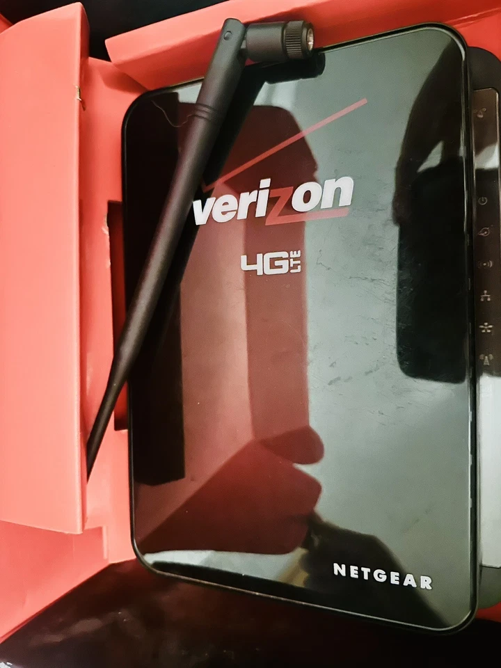 Netgear MBR1515LVW 4G LTE Wireless Router Wi-Fi IEEE 802.11n, Verizon - Image 4 of 4