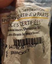 W11293380 GENUINE OEM WHIRLPOOL Freezer Door Closer Plate --(B9)