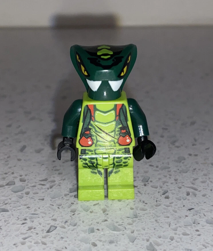 Lego ninjago green snake hot sale