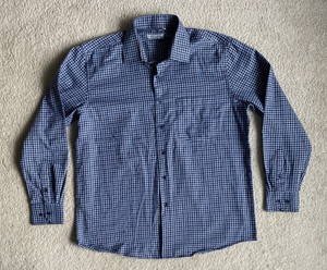 attore camicia