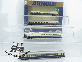 MV735 ESCALA N ARNOLD 0352 SET DE 4 COCHES PASAJEROS de la DB OVP