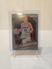 2025 Panini WNBA Prizm Courtney Vandersloot Green Prizm #124