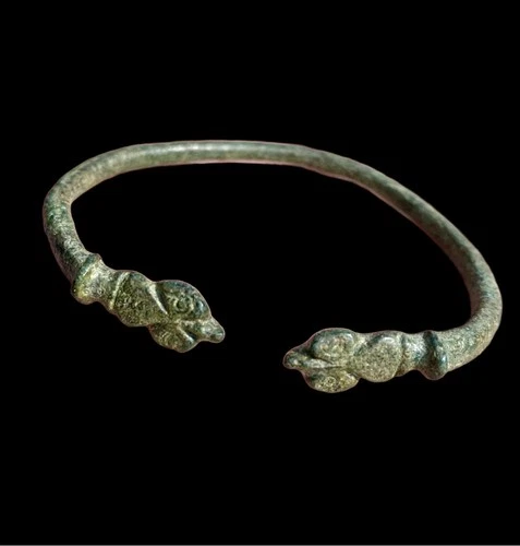 WONDERFUL ROMANO CELTIC BRONZE BRACELET - CIRCA - 1st Century AD     (C022)