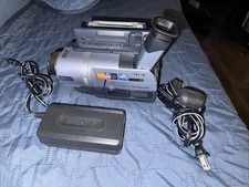 Sony Handycam DCR-TRV140 NTSC Digital 8 w/Nightshot - TESTED W/ Adapter Charger