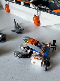 LEGO CITY: Coast Guard Patrol (60014). Great Retired Set. 100% COMPLETE!!