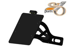 Kennzeichenhalter seitlichpasend für Suzuki Marauder VZ 800, mit LED