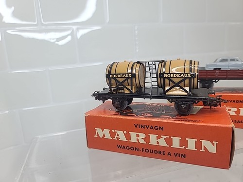 2 Marklin HO Scale 4510 Vinvagn 4504 Oppen Godsvagn Med Ford 12m Asis W/ Boxes - Picture 4 of 13