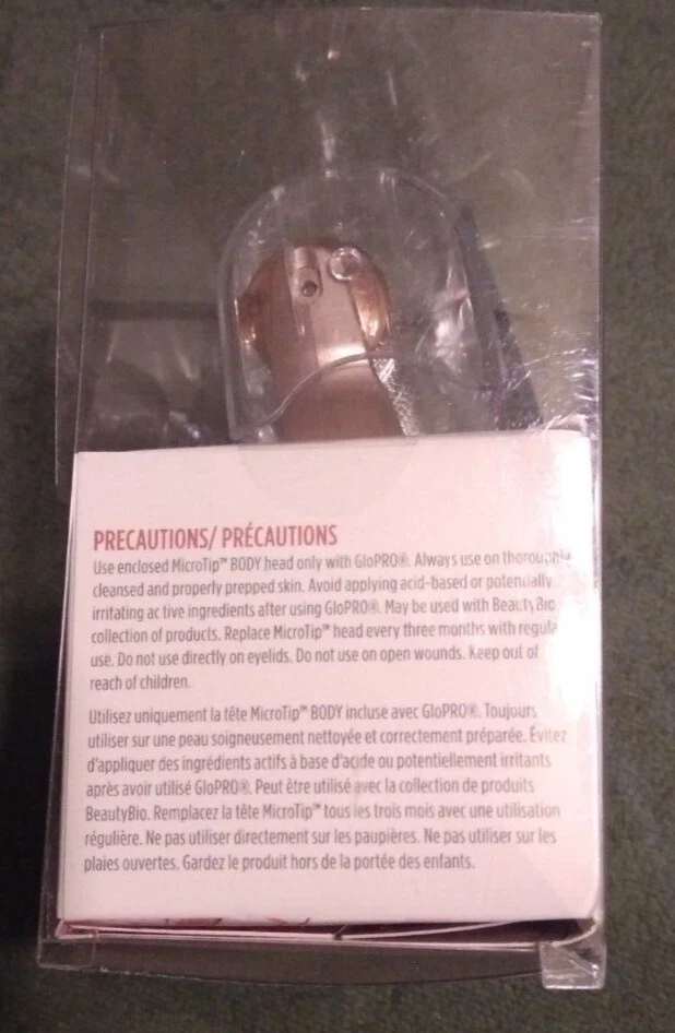 Cabezal de fijación BeautyBio GloPro Body Microtip NUEVO EN CAJA agujas 0,5 mm precio de venta sugerido por el fabricante 66 USD Foto 2 de 4
