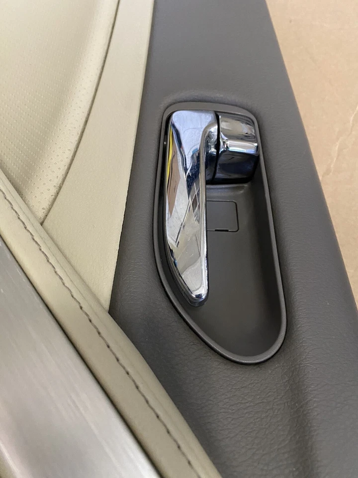 Infiniti G35 2005-2006 sedán conductor izquierdo puerta trasera tarjeta moldura panel OEM Foto 4 de 4