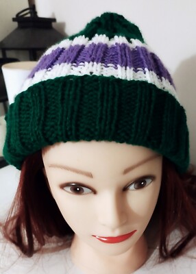 KLOBIGE RIPP GESTREIFT BEANIE MÜTZE BEDRUCKT STRICKMUSTER DAMENRECHTE FEMINIST 