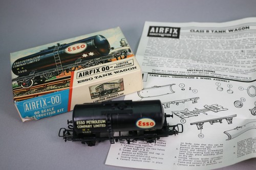 ZA1207 Airfix Wagon Ho R1 Kit monté Citerne Esso Tank wagon 3300 | Zustand: Occasion