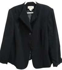 En Avance 22WP navy blue button down lined padded long sleeve jacket