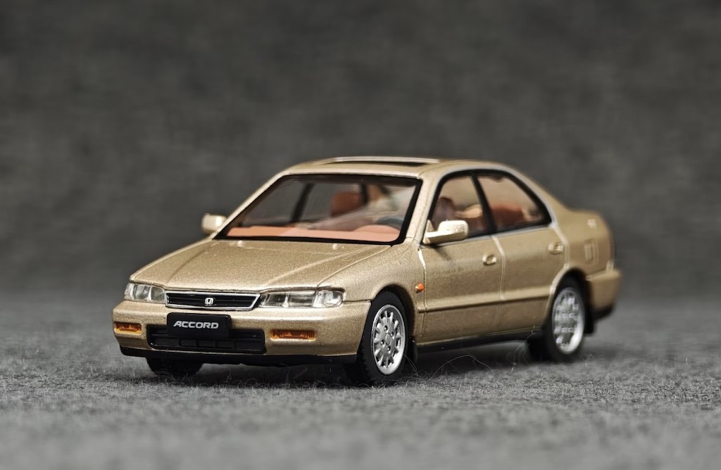 ZD XCARTOY 1:64 Gold Accord CD5 berlina sport modello classico
