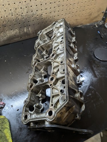 03-04 Ford 6.0L Powerstroke Diesel Rocker Box P/N: 1840550C1 Diesel OEM #3983 - Picture 6 of 7