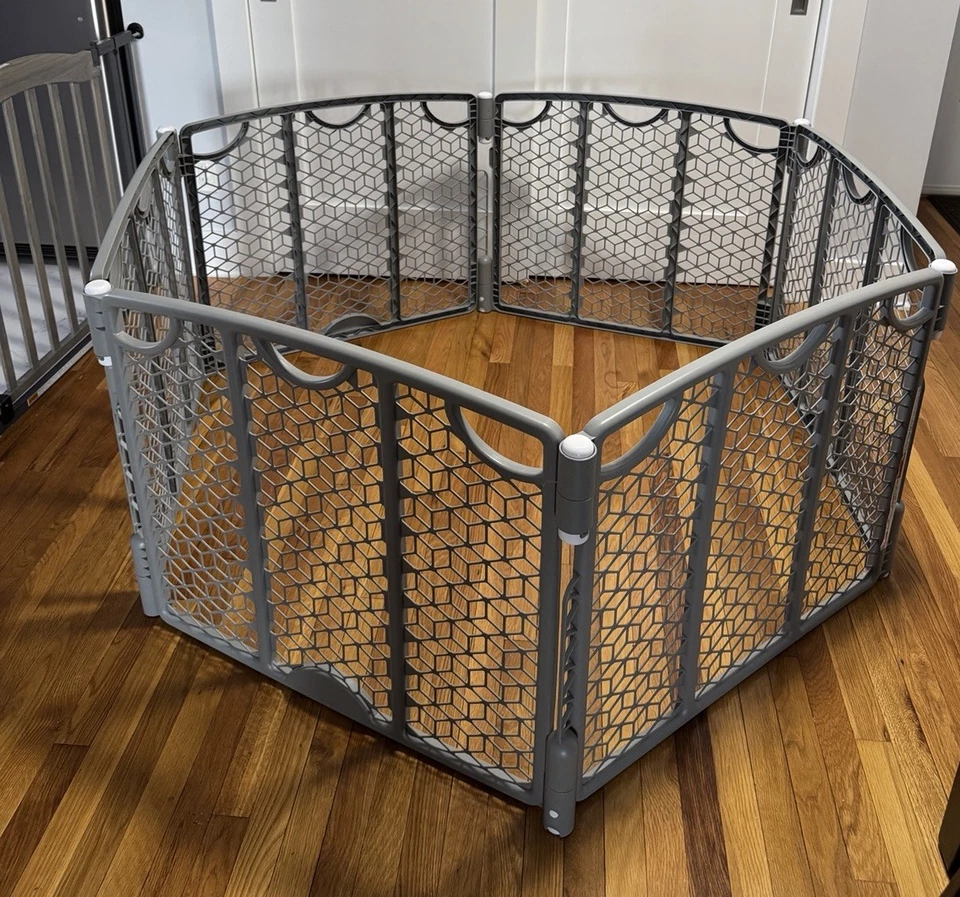 Evenflo Versátil Espacio de Juego Ajustable Área de Juego, 6 Paneles (Gris Frío) Foto 2 de 4