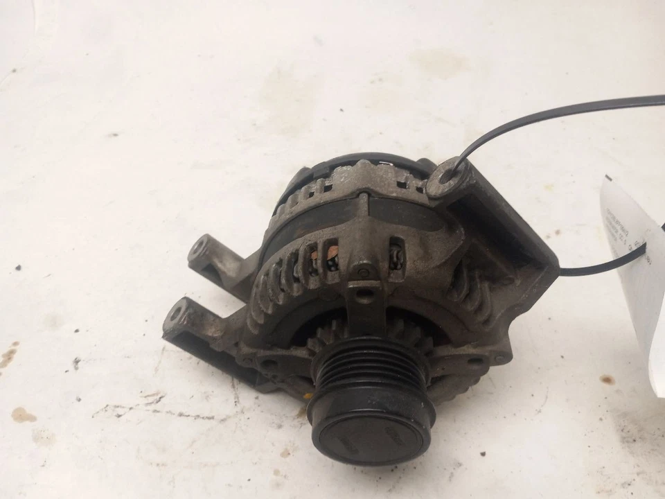 ALTERNADOR compatible con Chevrolet Malibu 2013 - 2022 OEM Foto 2 de 4