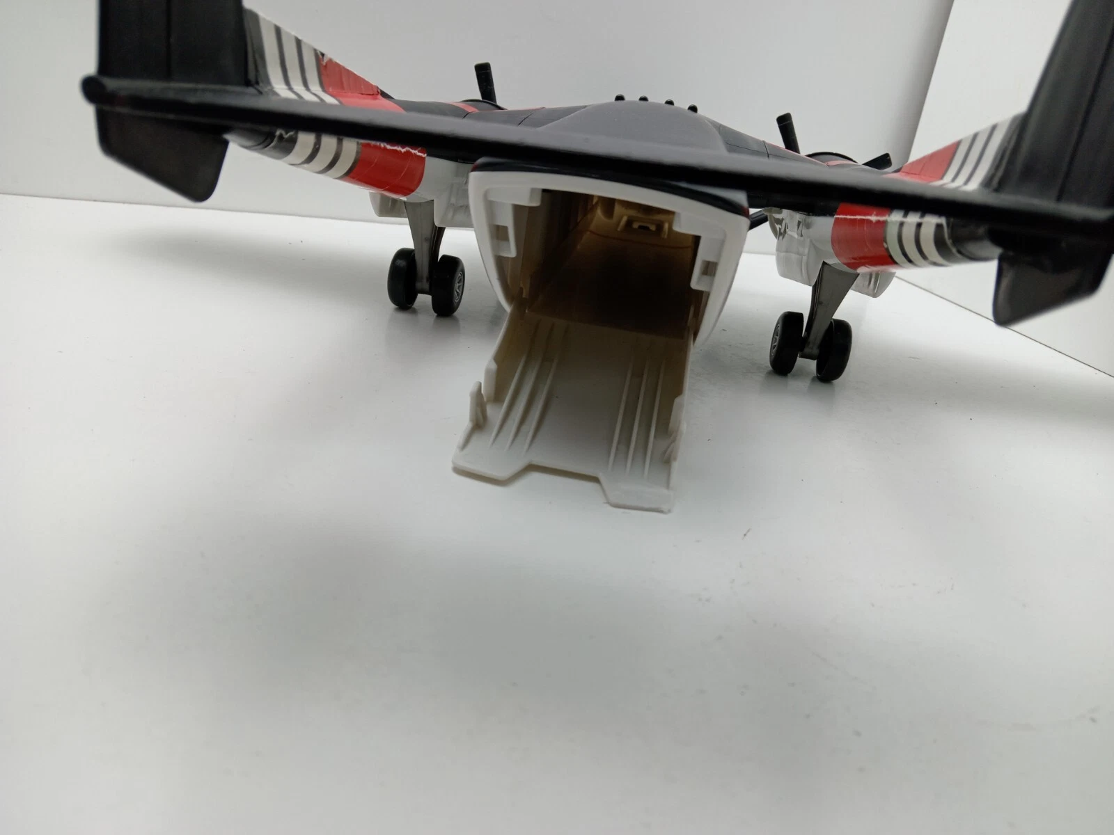 Picture 4 of 5