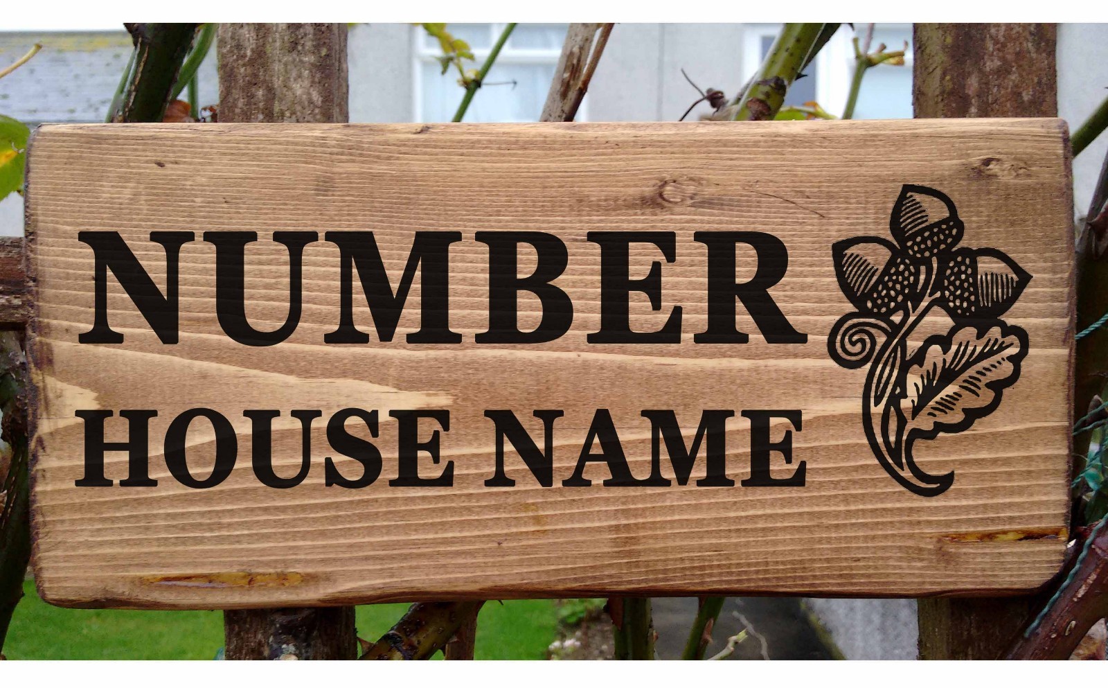 Personalised Rustic Acorn House Gate Sign - Oak Tree Plaque LG