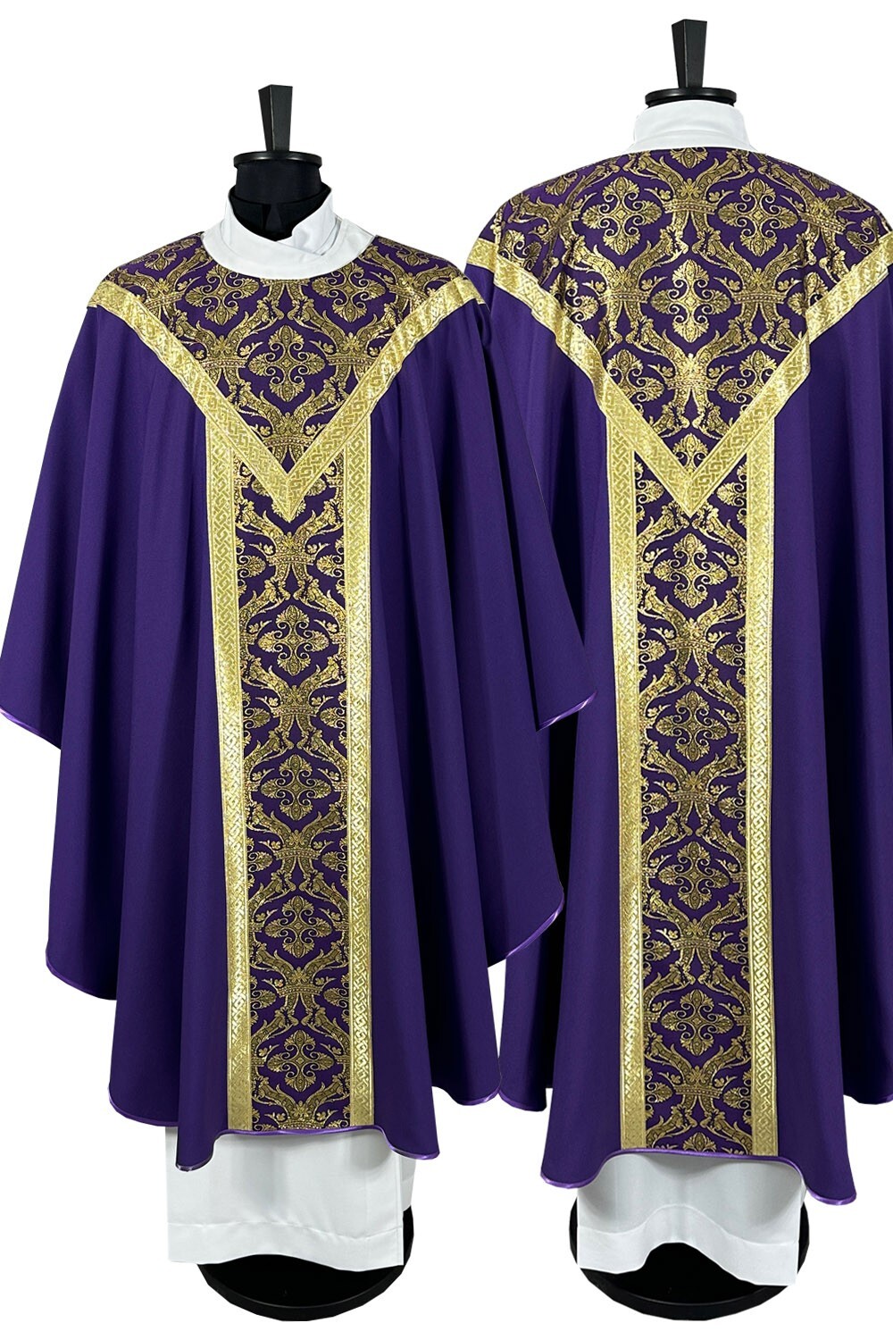 Purple CHASUBLE with burse , maniple and chalice veil