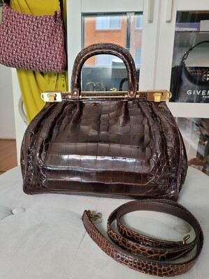 Vintage 1980s JRA Crocodile Skin Doctor Bag 29cm In Brown With